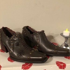 Two Lips brand boots